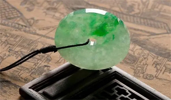 鉴别翡翠真假